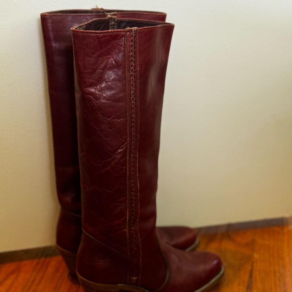 Dex vintage red heeled boots